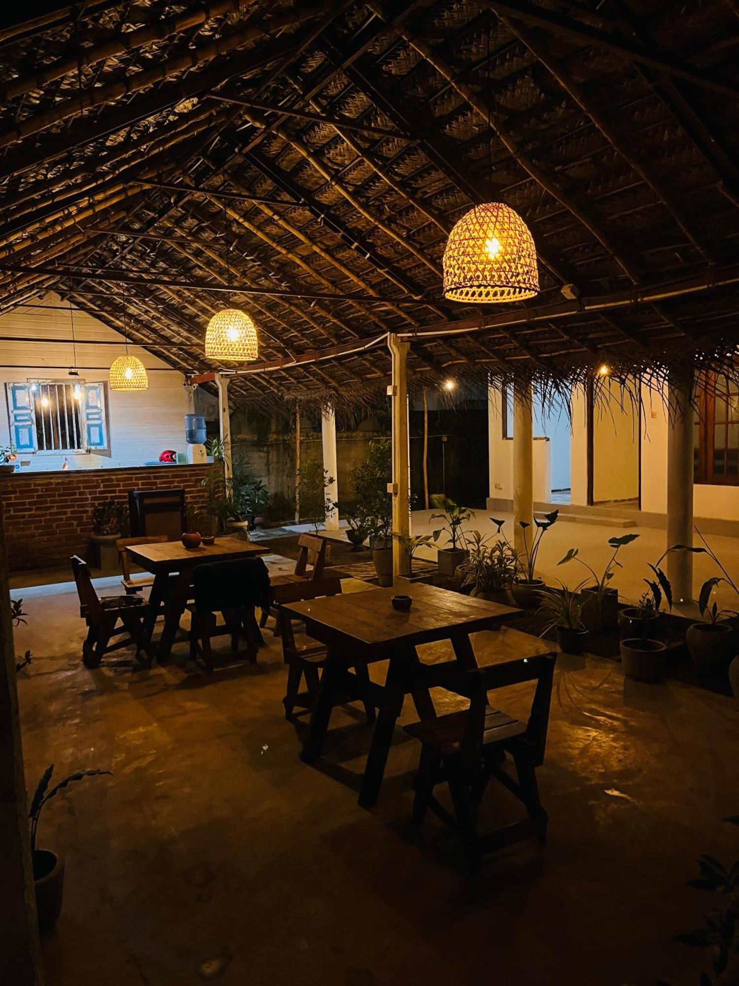 Appartement Avalon à Weligama Extérieur photo