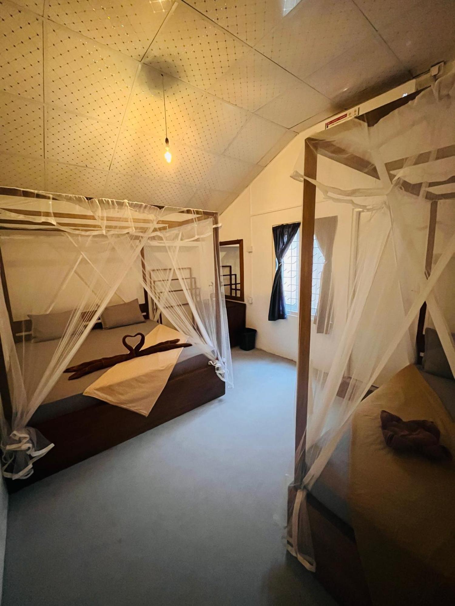 Appartement Avalon à Weligama Extérieur photo