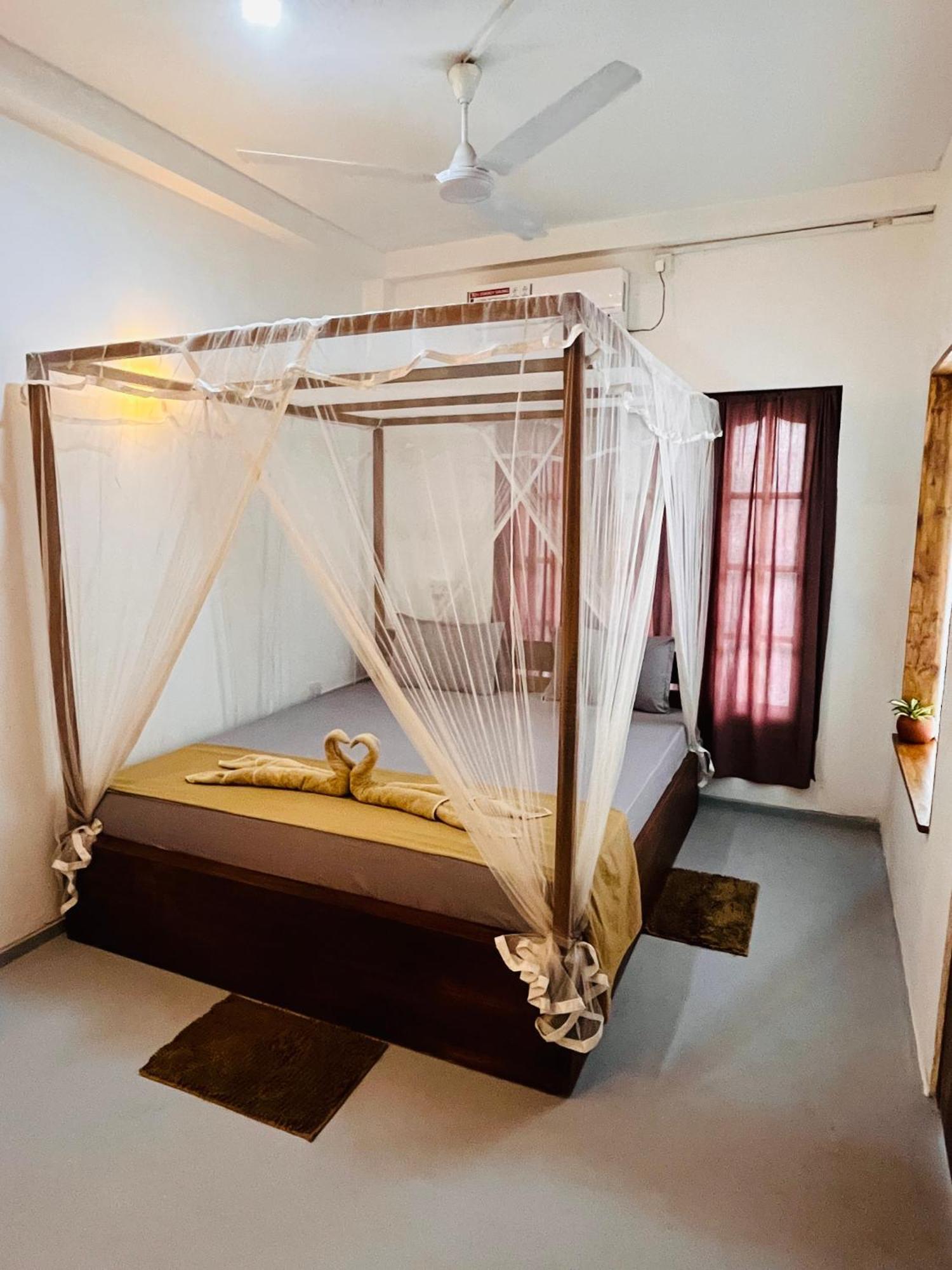 Appartement Avalon à Weligama Extérieur photo